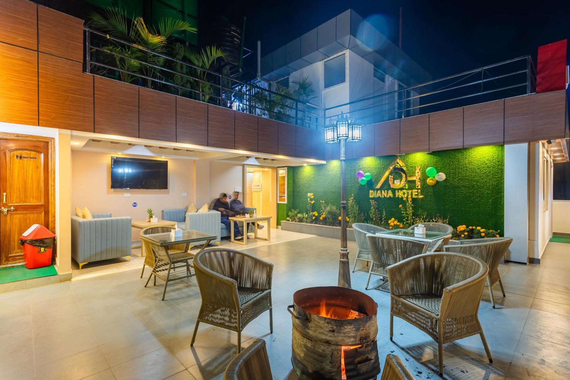 Airport Diana Hotel Katmandu Dış mekan fotoğraf