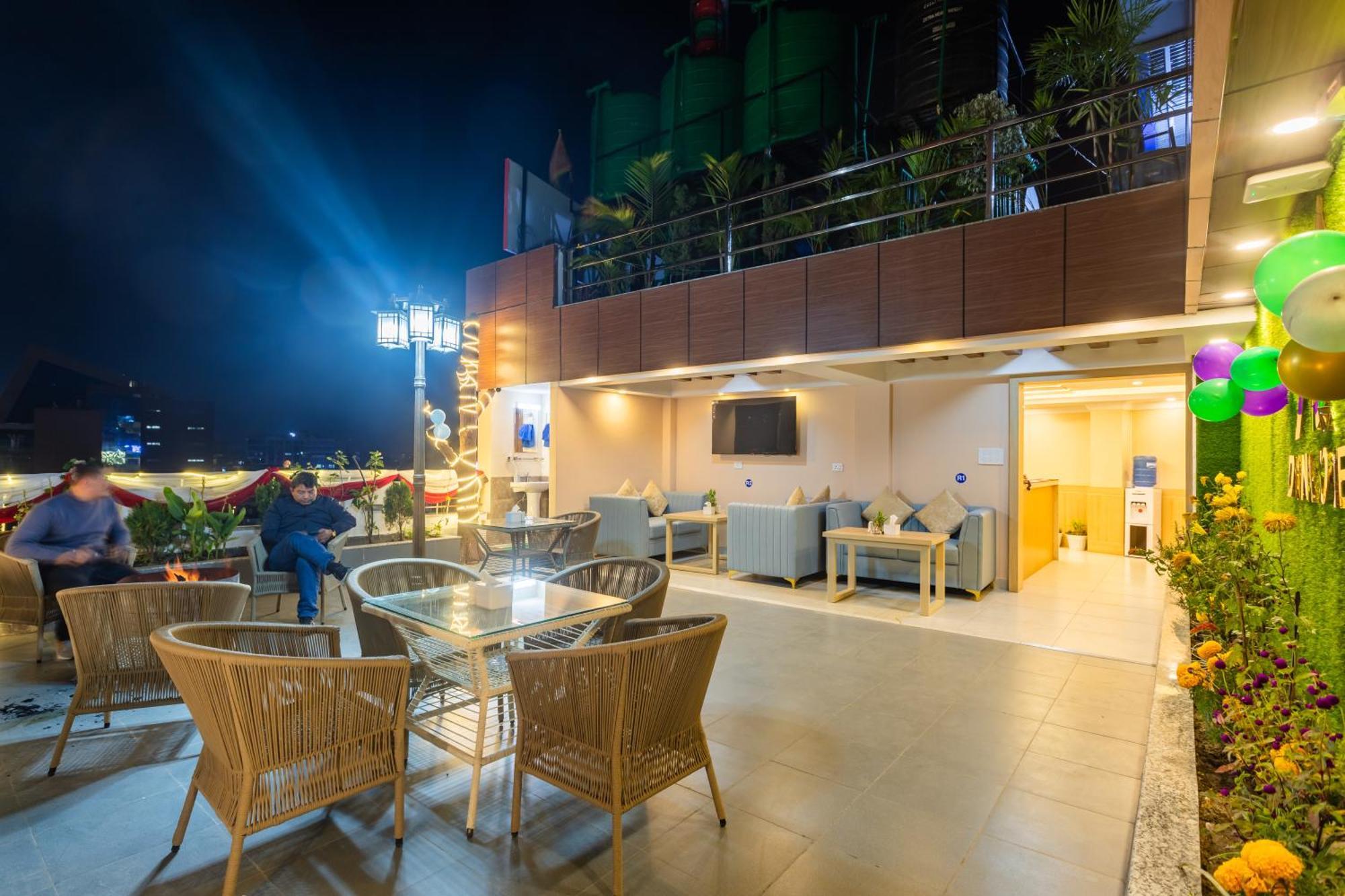 Airport Diana Hotel Katmandu Dış mekan fotoğraf